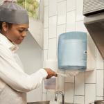 473242_m4-e-com-2-lifestyle-2-universal